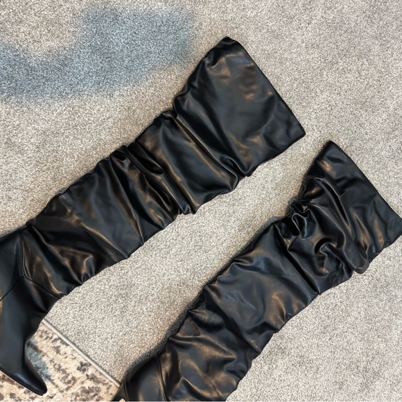 Brand new!! Pretty Little Thing black thigh high boots! Sz 10 - Picture 5 of 5
